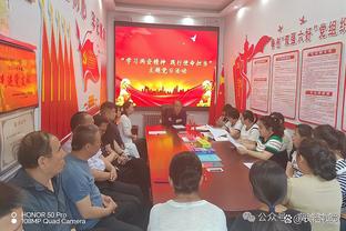 记者：中国、越南、乌兹别克斯坦三国足球赛10月份在西安举行